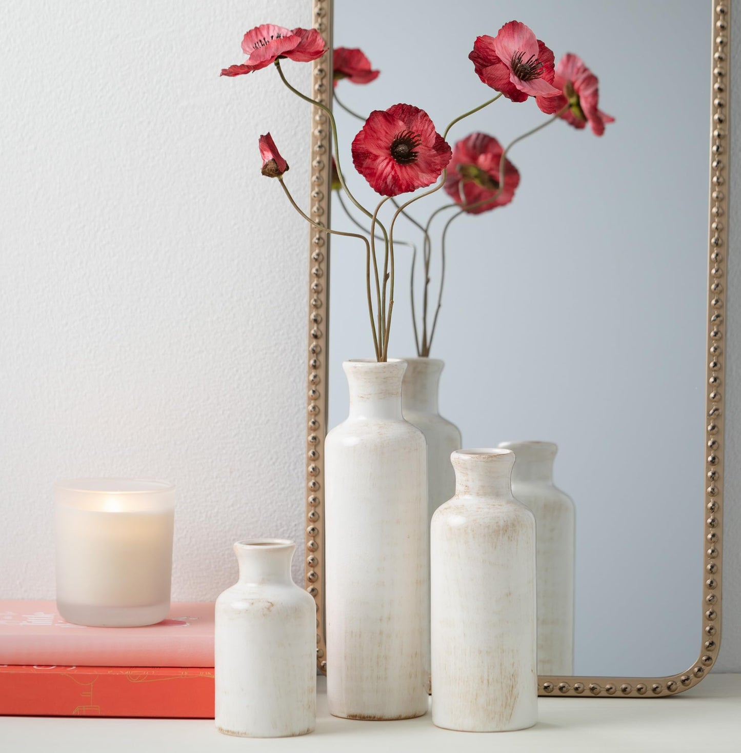 Ensemble de vases en céramique blanche, décoration de ferme